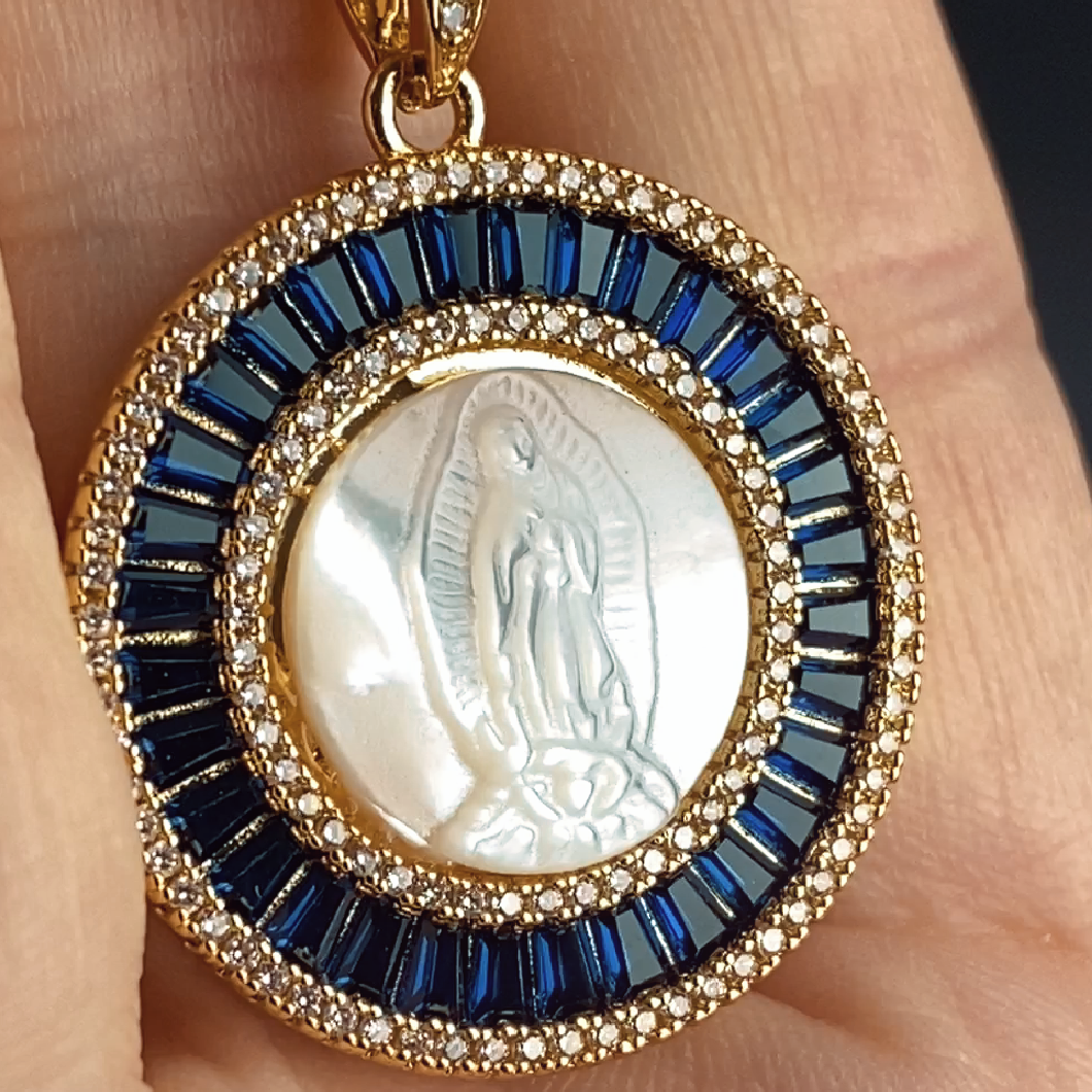Amazon.com: Ascona Mother Virgin Mary Necklace Our Lady of Guadalupe Medal  Pendant Necklace For Women La Virgen Milagrosa mothers day gifts (gold) :  Clothing, Shoes & Jewelry